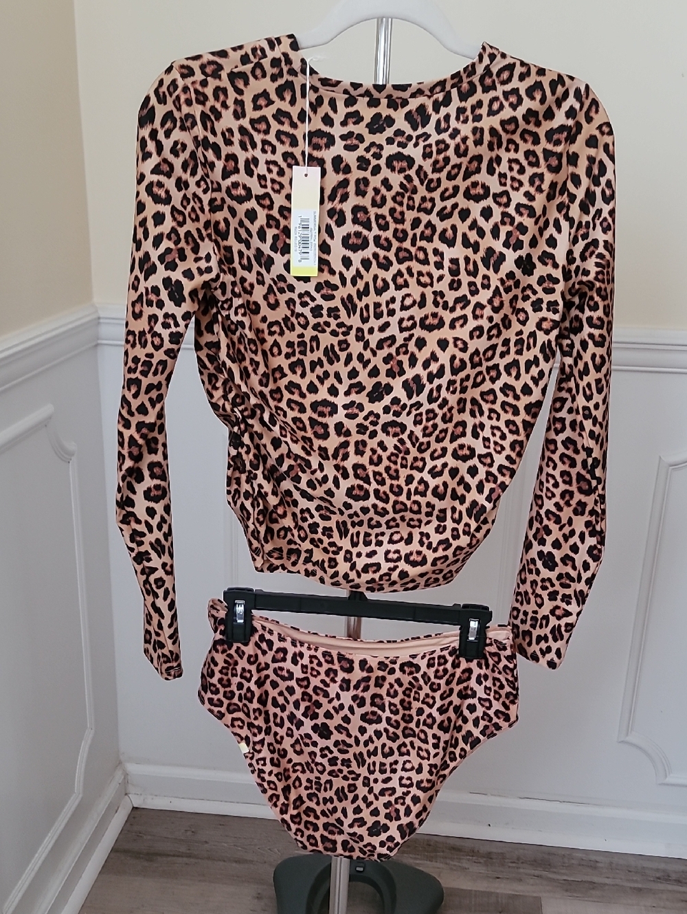 SZ 10 M SUMMERSALT Sunny Day Rash Guard High Leg Mid Rise Bikini Bottom Leopard - Picture 5 of 14